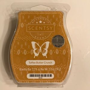 NEW SCENTSY TOFFEE BUTTER CRUNCH wax bar.